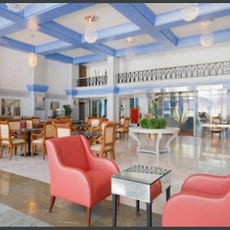 Royal Palms Hotel Bombaj Zewnętrze zdjęcie